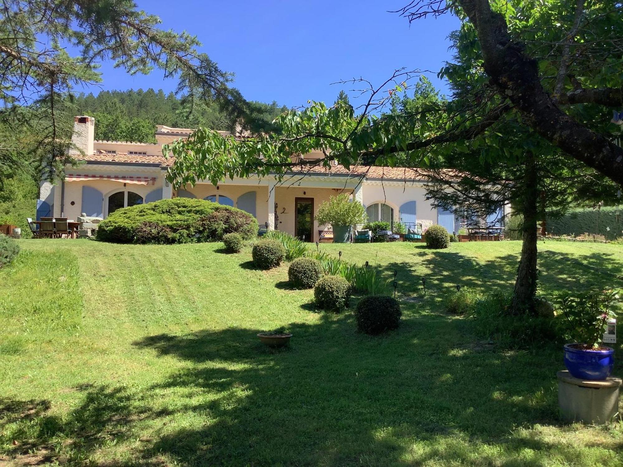 Le Cheval Blanc Bed & Breakfast Serres  Eksteriør bilde