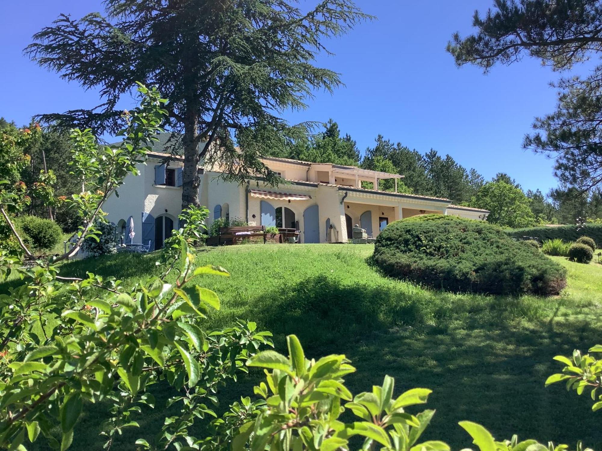 Le Cheval Blanc Bed & Breakfast Serres  Eksteriør bilde